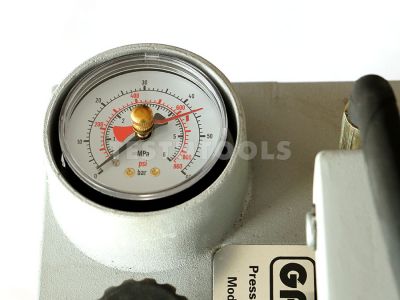 Garrick Manual Pressure Test Pump 725 psi TPRP50 IS