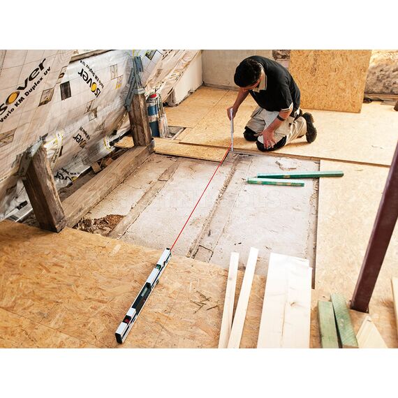 BOSCH DIGITAL SPIRIT LEVEL WITH 30M POINT LASER GIM60L 0601076900