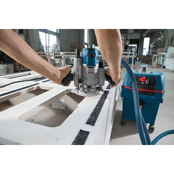 BOSCH GOF1600CE ROUTER WITH PARALLEL GUIDE 0601624040, 3 BOSCH GOF1600CE ROUTER WITH PARALLEL GUIDE 0601624040