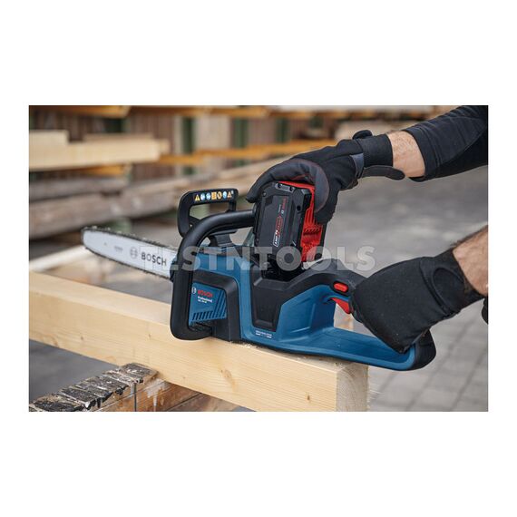 BOSCH 18V 8.0AH BRUSHLESS CHAINSAW KIT 400MM GKE18V-40