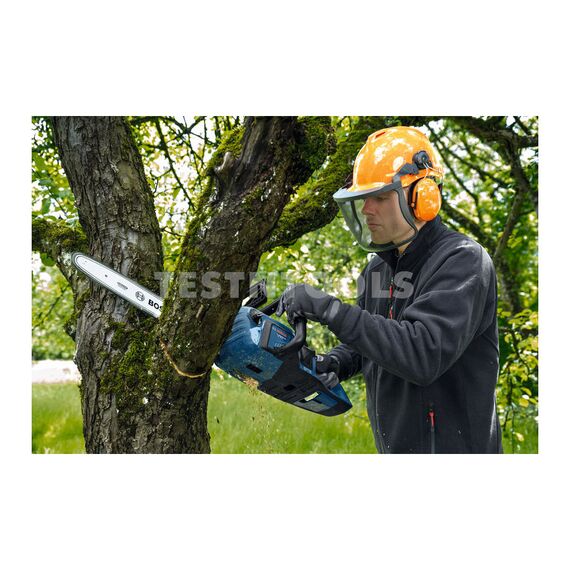 BOSCH 18V 8.0AH BRUSHLESS CHAINSAW KIT 400MM GKE18V-40