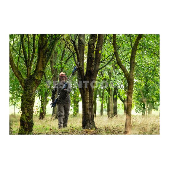 BOSCH 18V BRUSHLESS POLE PRUNER 2.9M 230MM TOOL ONLY GKE18V-25TP