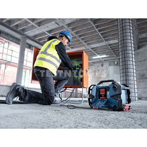 BOSCH 18V WORKSITE RADIO GPB18VH-6SRC